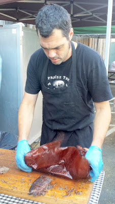 I'm so lucky- at my turn at the table Aaron Franklin just pulled out a new brisket