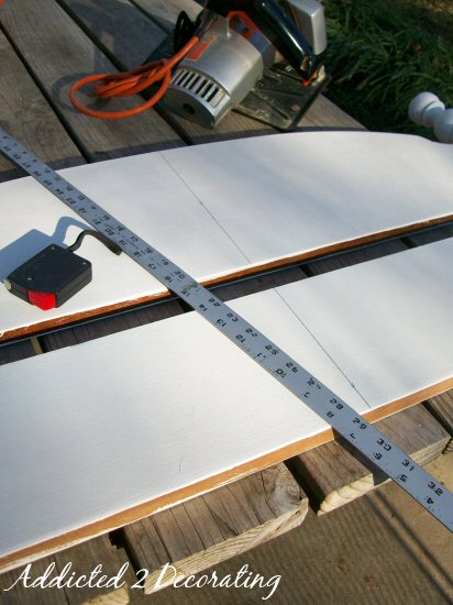 Marking the center of the footboard for cutting