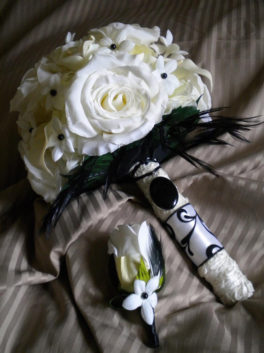 BLACK & WHITE Wedding Bouquet