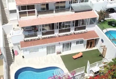 Property with pool 15