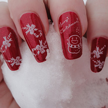 unhas decoradas com pincel fino para o Natal