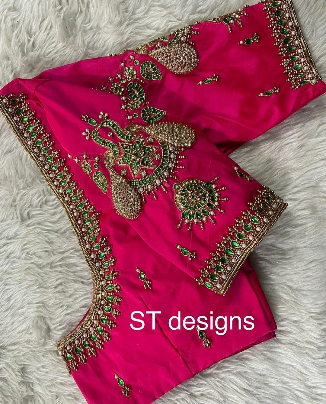 Top Aarai work blouse design unique blouse design ideas (check for more ...