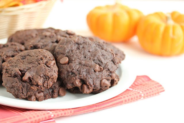 photo of a plate of cookies