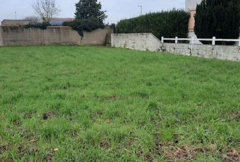  Vente Terrain + Maison - Terrain : 337m² - Maison : 100m² à SAINT COLOMBAN (44310) 