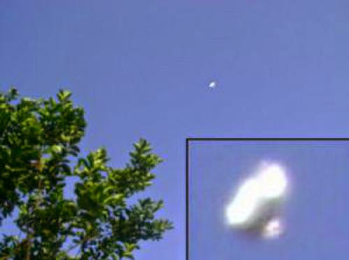 Paranormal Unknown Daytime Object Photographed Over Brazil 2006