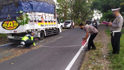 Warga Kalibaru Tewas setelah Tabrak Truck Parkir 