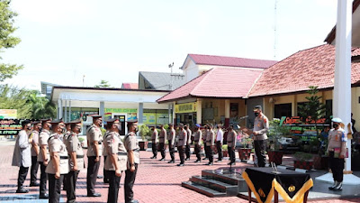 Kapolres Aceh Barat Pimpin Upacara Sertijab Kasat dan Kapolsek