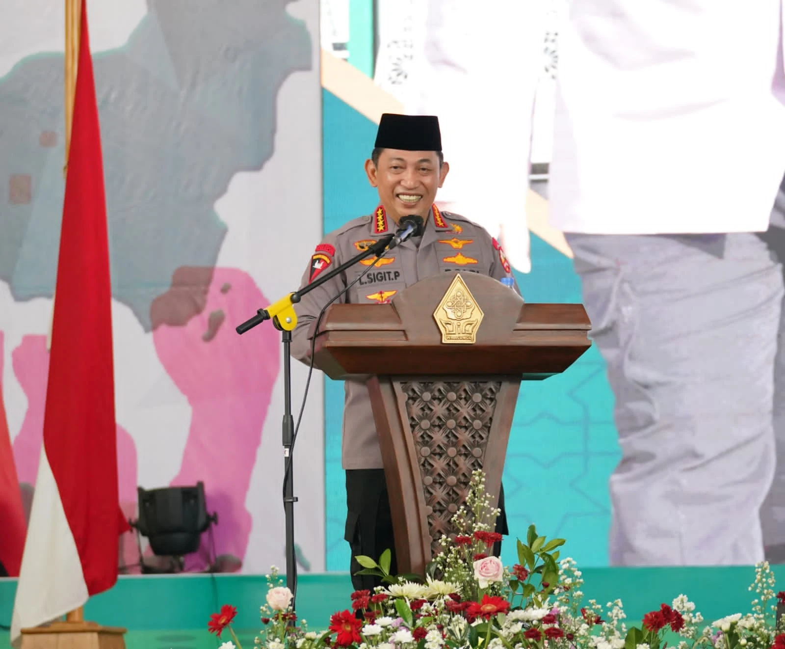 Kapolri Jenderal Listyo Sigit Prabowo menghadiri undangan untuk memberikan orasi kebangsaan terkait dengan momentum peringatan sumpah pemuda di Universitas Islam Negeri (UIN) Walisongo Semarang, Jateng, Sabtu, 29 Oktober 2022. (Foto istimewa)