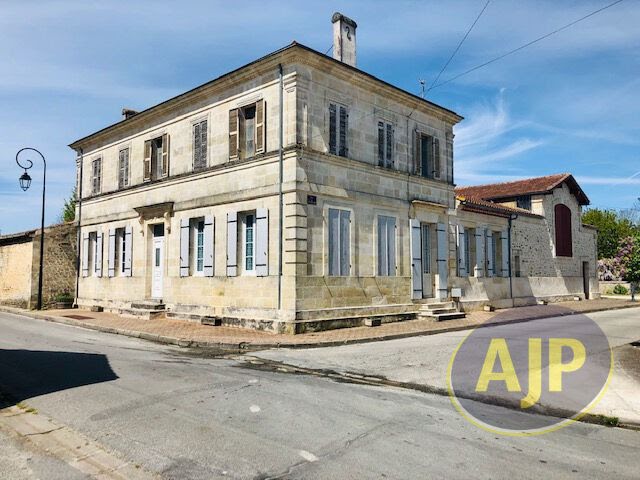 Vente maison 5 pièces 230 m² à Blaignan (33340), 234 000 €