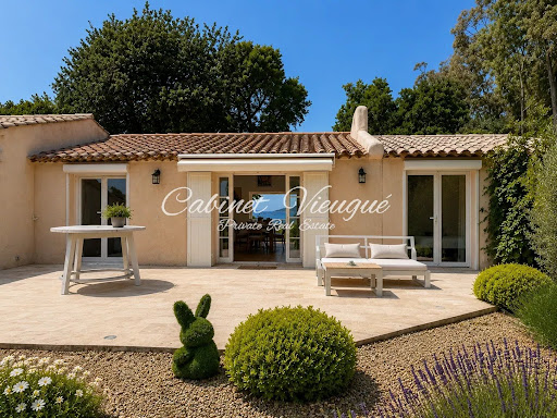 Villa with terrace 4