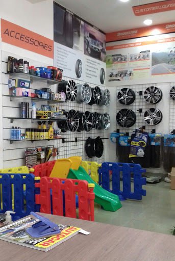 Jaywant Tyres, S1 ,S6 Ishan Appartment Santa Cruz Ponda Goa, Ponda Goa, Ponda, Goa 403401, India, Auto_Parts_Store, state GA