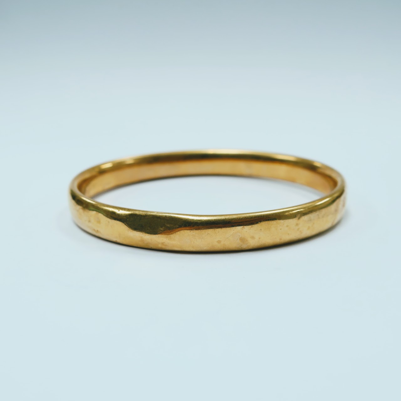 14 K Gold Tubular Bangle