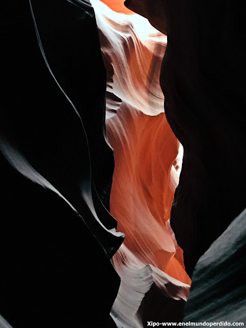 upper-antelope-canyon.JPG