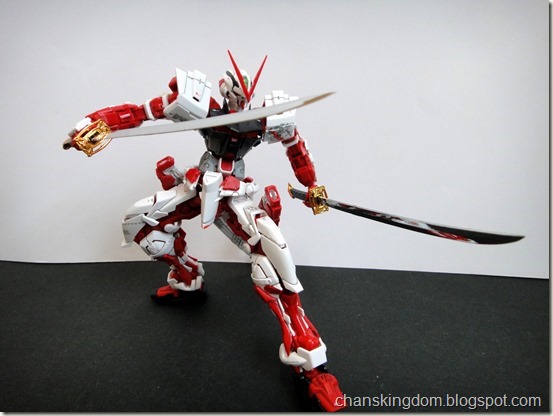 MBF-P02 Gundam Astray Red Frame -018