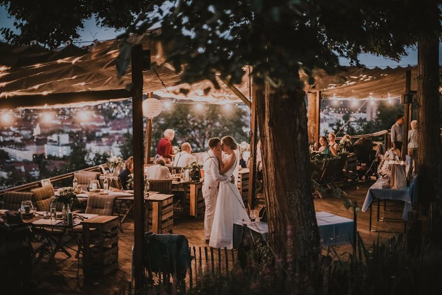 Wedding photographer Sarah Töpperwien (wildweddings). Photo of 7 June 2019