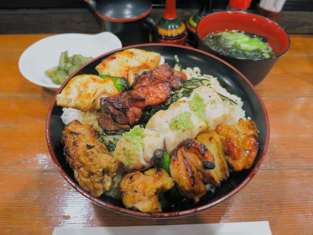 鳥政の焼き鳥丼