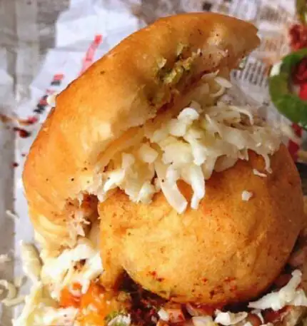 Grilled Cheesy Vada Pav