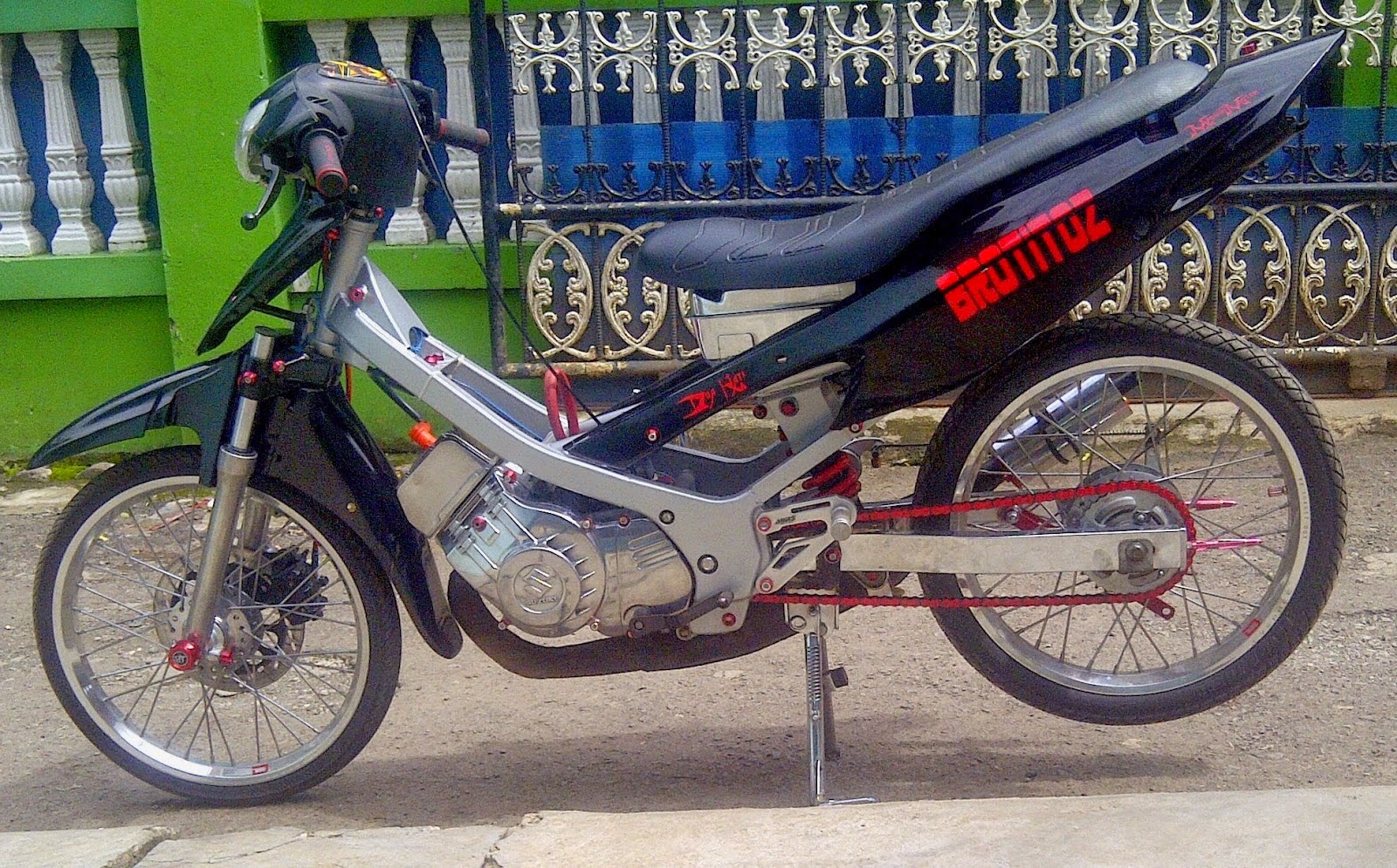 Suzuki Satria Hiu Modifikasi