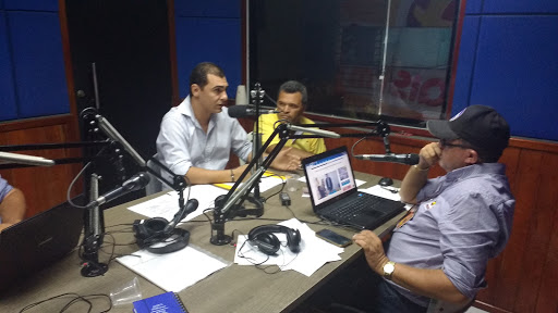Radio Mais Fm 95,3, R. Poe. Francisco Evaristo, 175, Uiraúna - PB, 58915-000, Brasil, Entretenimento, estado Paraíba