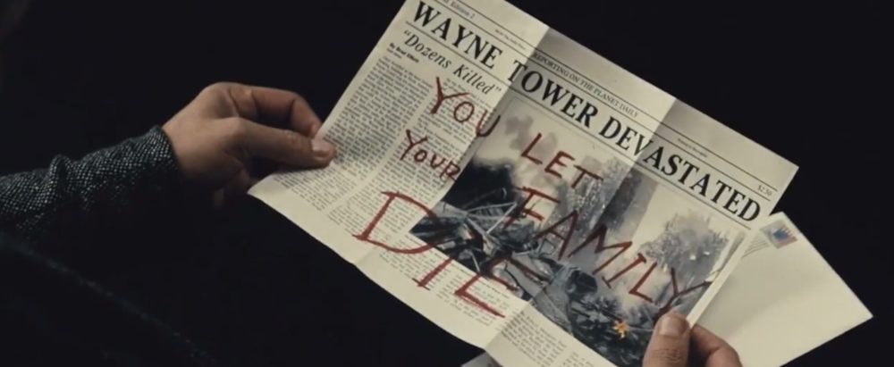 파일:external/theinsightfulpanda.files.wordpress.com/batman-v-superman-you-let-your-family-die.png