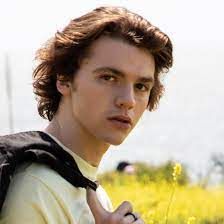 Joel Courtney Net Worth, Age, Wiki, Biography, Height, Dating, Family, Career