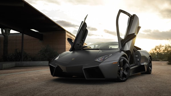 2008-lamborghini-reventon-auction (1) 2008-lamborghini-reventon-auction (1)