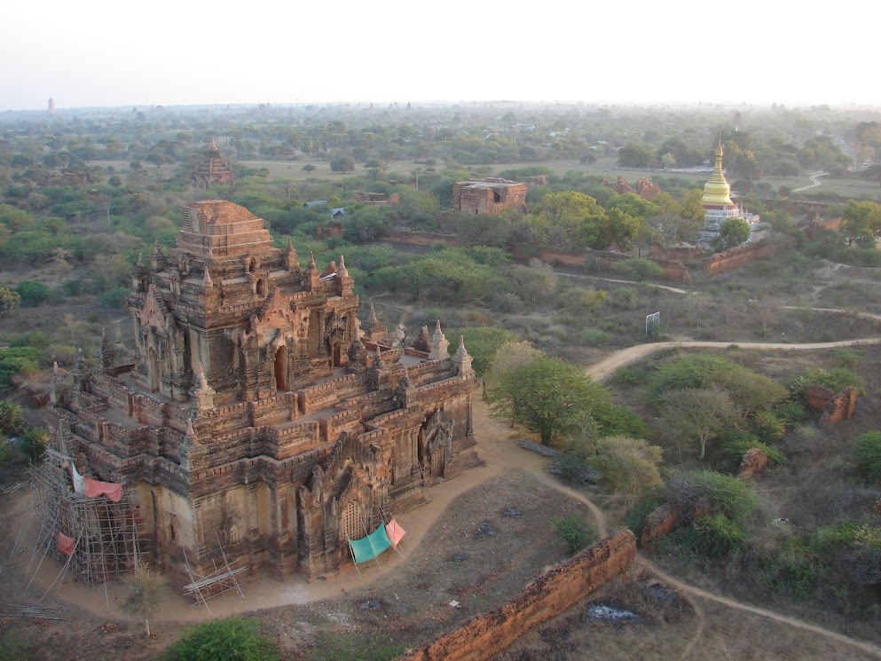 Golden Eagle Ballooning - bagan