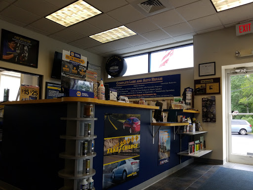 Tire Shop «Torello Tire & Auto Repair», reviews and photos, 187 Saltonstall Pkwy, East Haven, CT 06512, USA