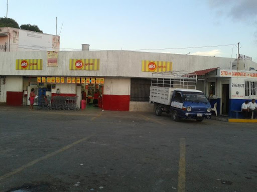 Súper Akí Alameda, Chihuahua 10, Colonia Santa Ana, Barrio de Sta Ana, 24050 Campeche, Camp., México, Supermercado | CAMP