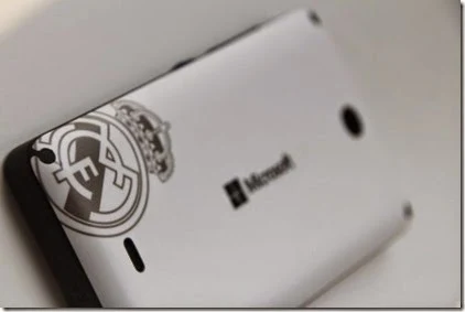 Ponsel Lumia 430 Edisi Ream Madrid