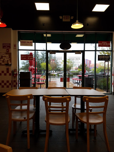 Fast Food Restaurant «Five Guys», reviews and photos, 1570 Gateway Blvd, Fairfield, CA 94533, USA