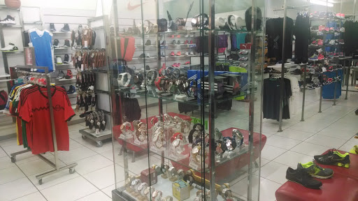 Dportenis Navojoa Centro, Allende 102, Centro, Nogalitos, 85800 Navojoa, Son., México, Tienda de deportes | SON