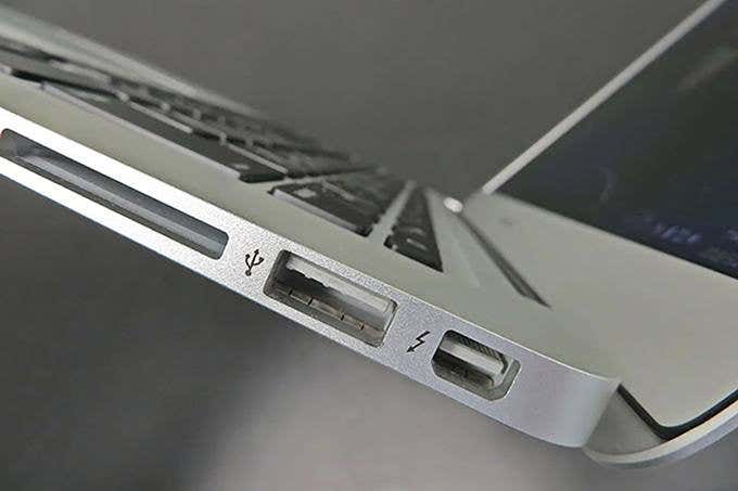 MacBook의 USB 포트