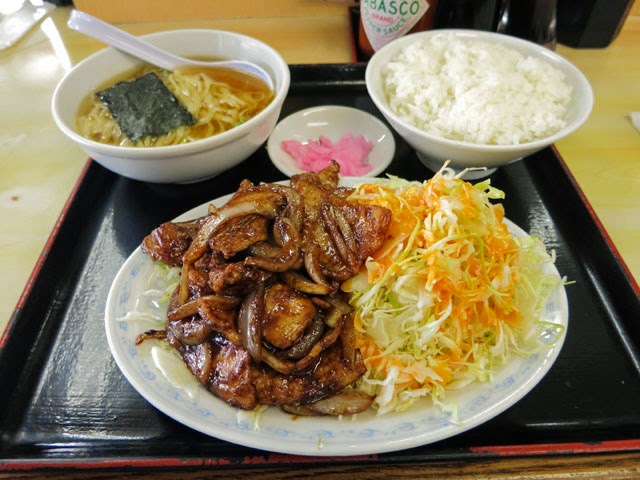 焼肉定食に半ラーメンが付いた焼肉麺