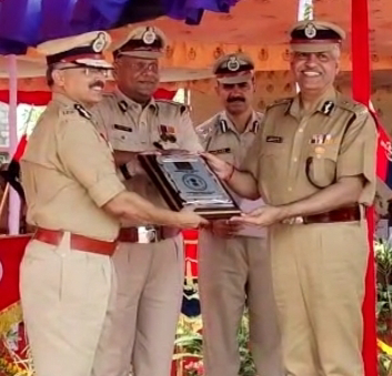 राजस्थान पुलिस अकादमी में दीक्षांत परेड समारोह का हुआ आयोजन, महानिदेशक एसीबी ने ली सलामी।