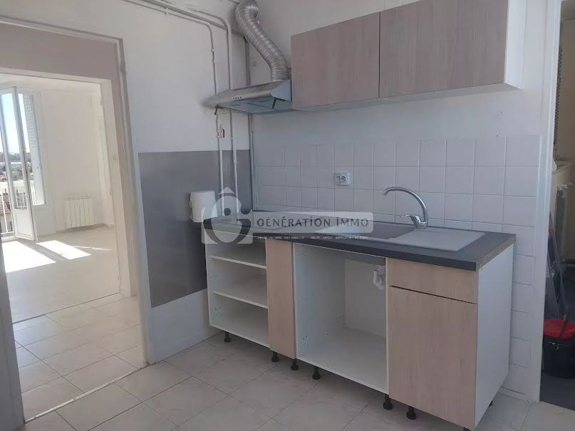 Location  appartement 3 pièces 60 m² à Arles (13200), 700 €