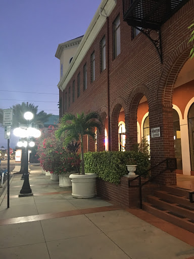 Grocery Store «Ybor Metro Market», reviews and photos, 1880 E Palm Ave, Tampa, FL 33605, USA