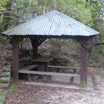 Picnic shelter along Shortcut track (7169)