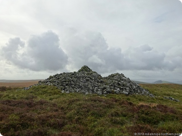 one of the crugiau merched cairns llandovery 124