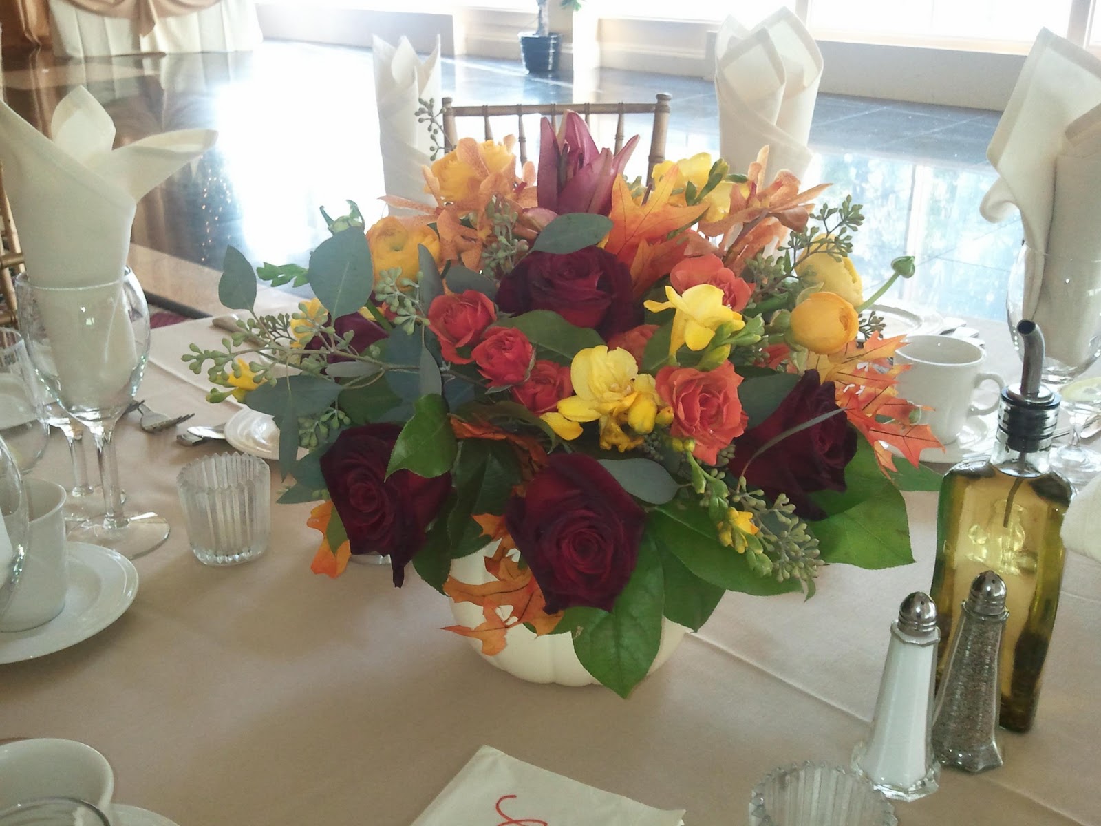 fall pumpkin centerpiece