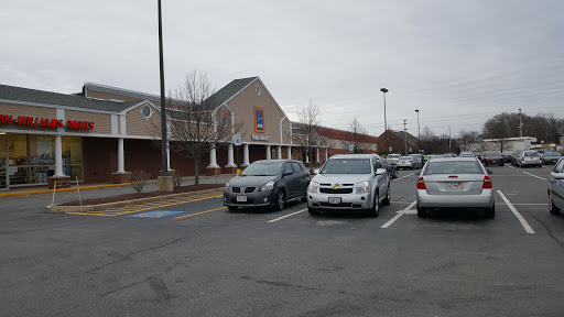 Supermarket «ALDI», reviews and photos, 872 W Main Rd, Middletown, RI 02842, USA