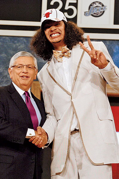 파일:attachment/Joakim_Noah_draft_night.jpg