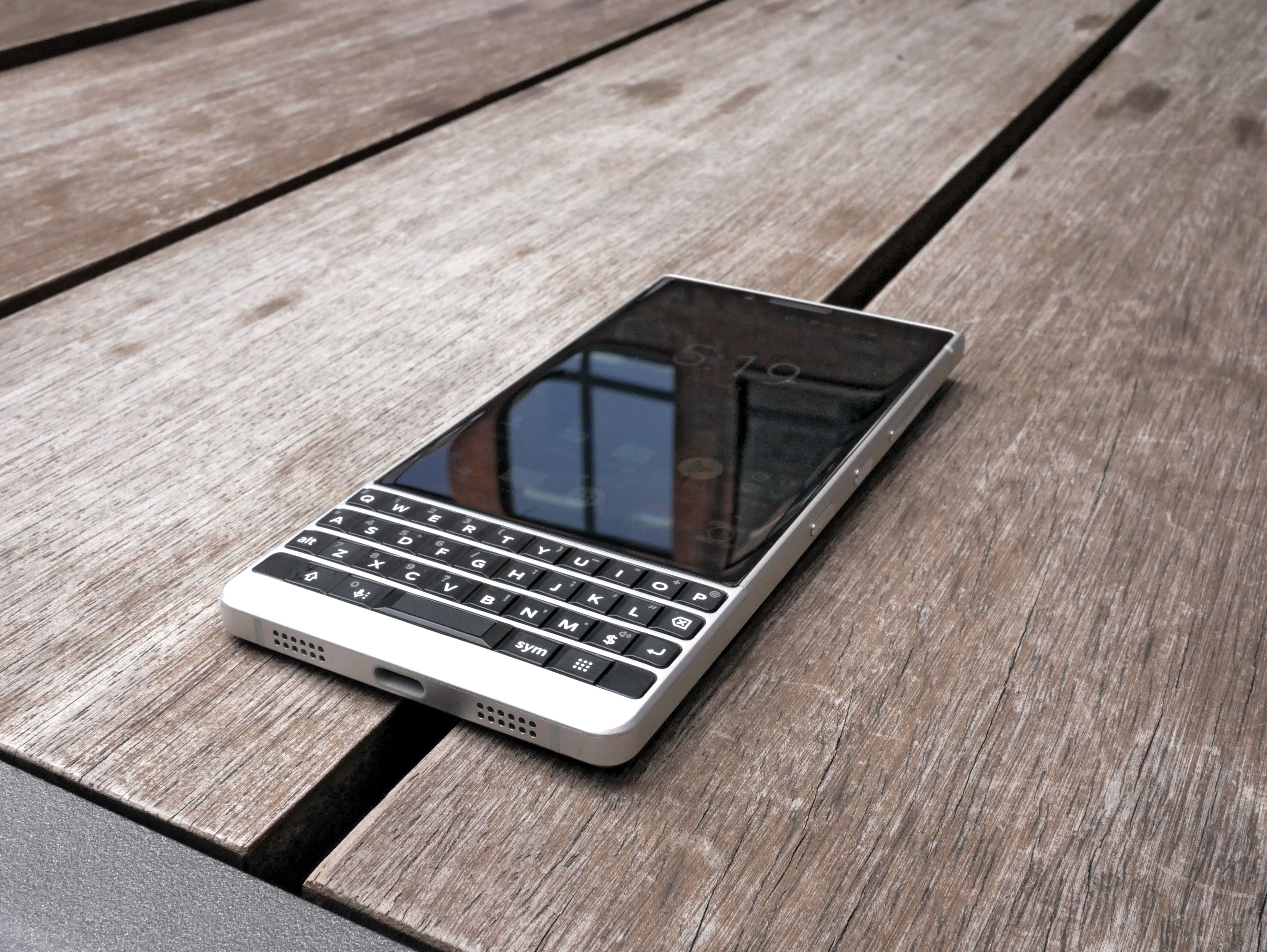 الإعلان عن BlackBerry KEY2 بمميزات رائعة ستفاجئ الجميع 