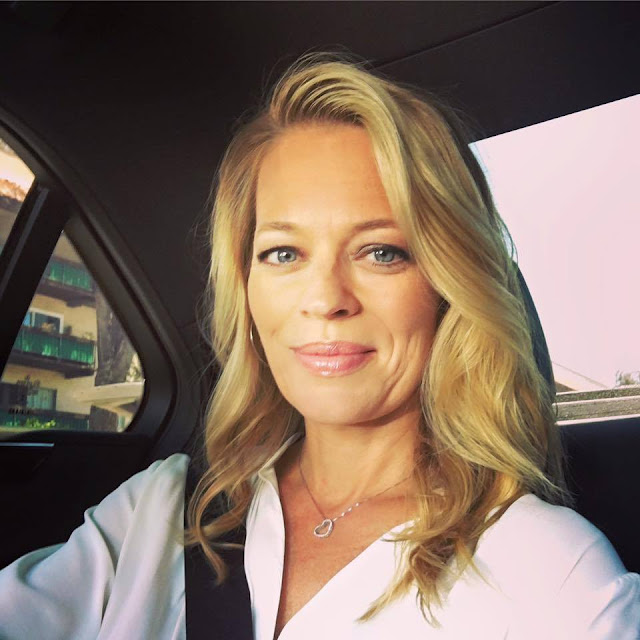 Jeri Ryan Profile Pics Dp Images