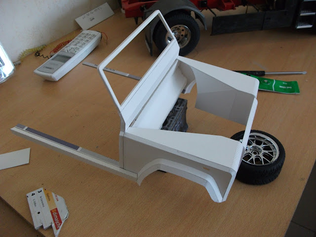 Un 4x4 défender pour RC DSCF1835