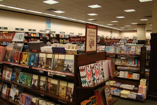 Book Store «Barnes & Noble», reviews and photos, 1 E Joppa Rd, Towson, MD 21286, USA