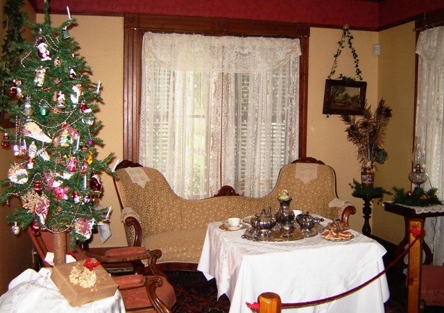 Holidays at the Waterhouse Residence Museum 