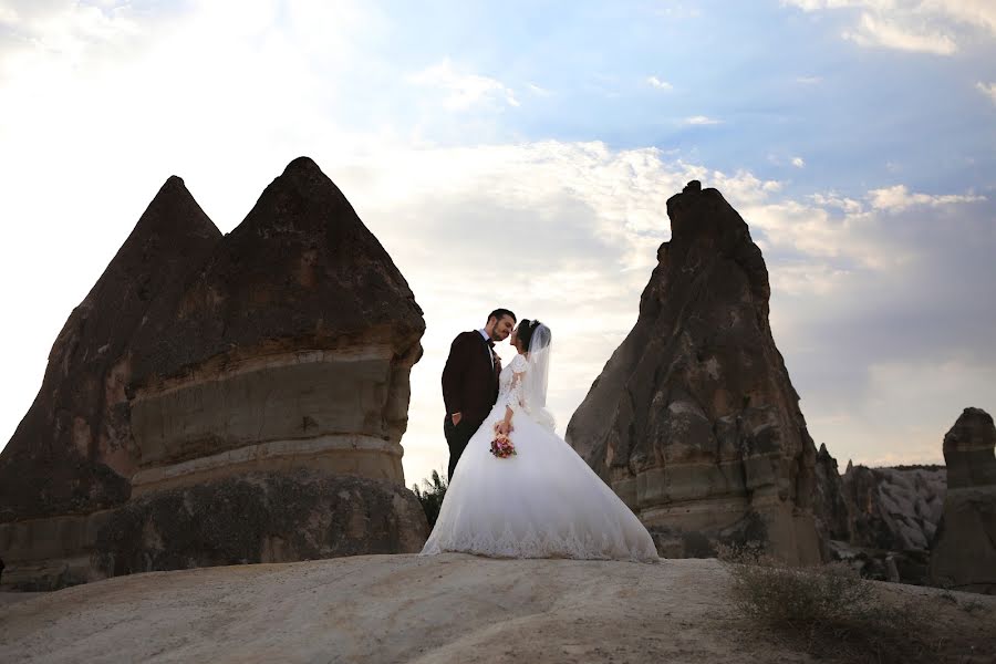 Fotógrafo de bodas Ali Yildiz (studyoeva). Foto del 19 de febrero 2020