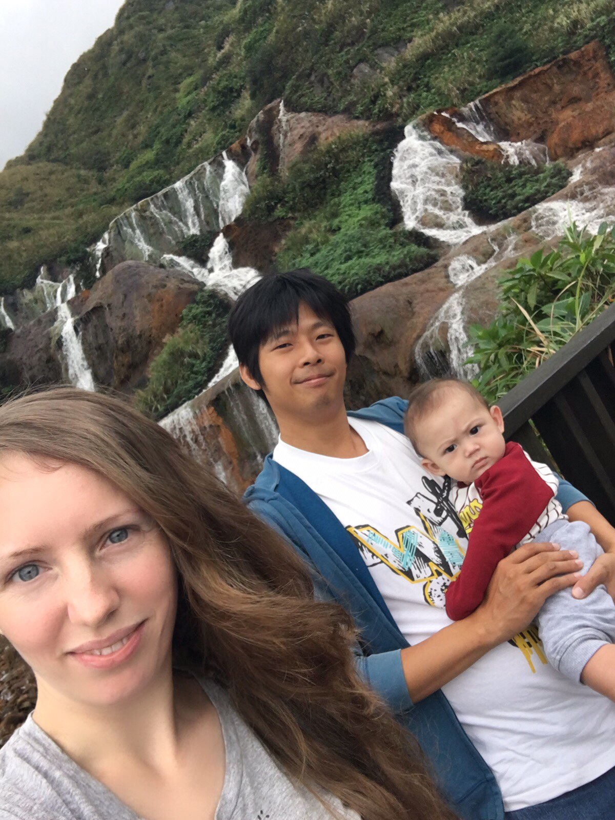 amwf couple, polish-taiwanese couple, golden waterfall, ruifang, new taipei, taiwan