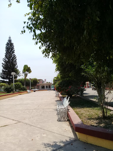 Farmacia Guadalajara Centro, Miguel Hidalgo, 20, Centro, Santiago Ixcuintla, Nay., México, Farmacia | NAY